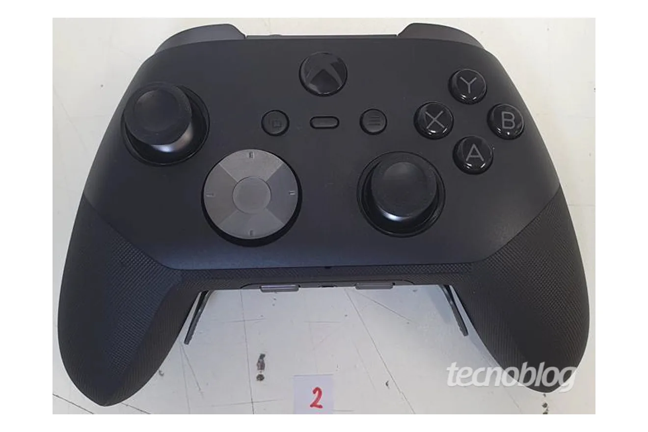 Xbox Elite 3 Controller Leak Reveals Scroll Wheels and Cloud Gaming Features – What to Expect