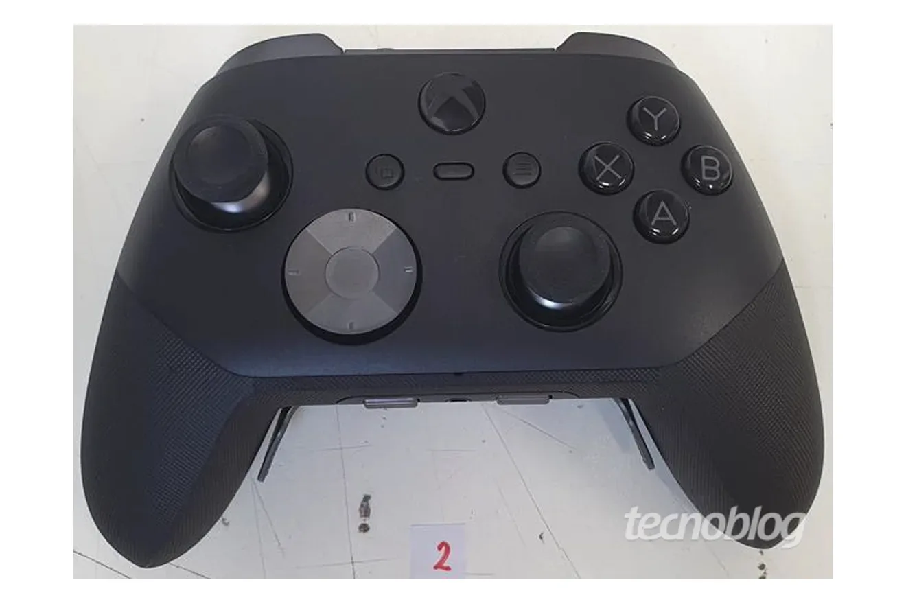 Xbox Elite 3 Controller Leak Reveals Scroll Wheels and Cloud Gaming Features – What to Expect
