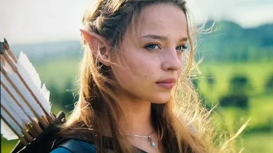 A Gen Z Hero, The Age Gap and the YouTube Discovery