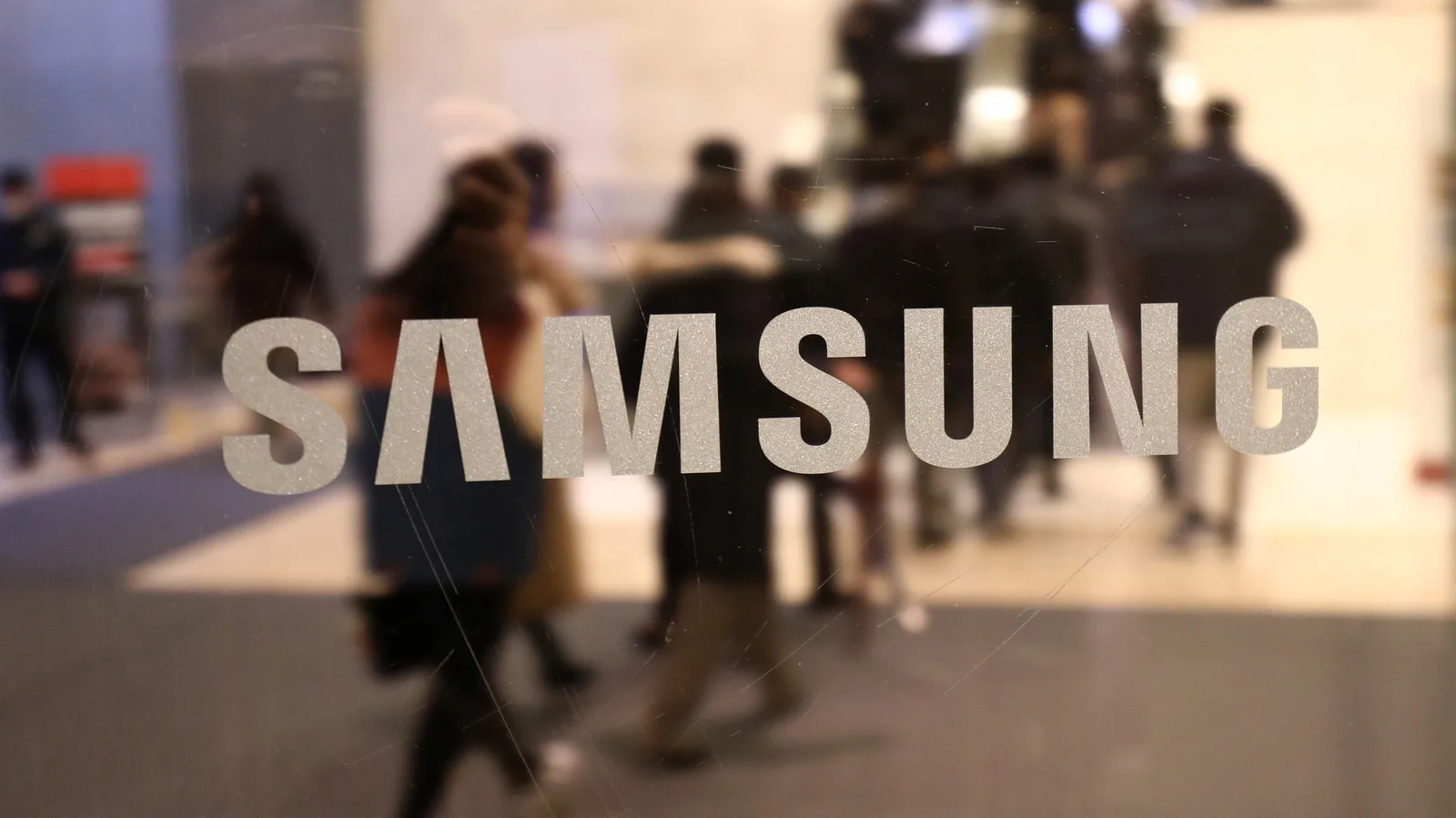 Samsung's $400,000 Chip Bonuses Approved: The Deal That Averted a Strike but Unleashed an Internal Civil War